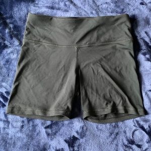 90 degree shorts